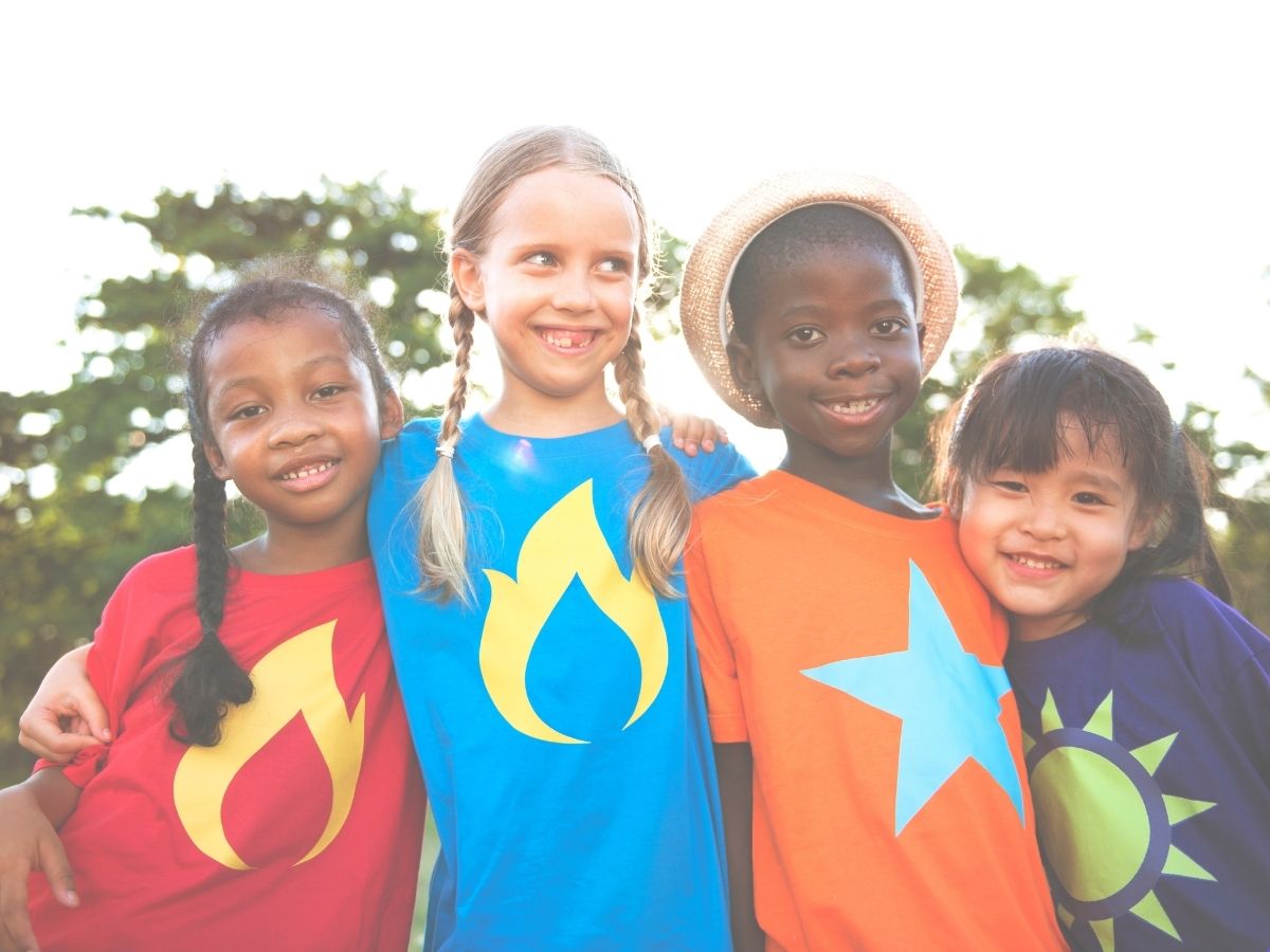 kids-outside-smiling-together